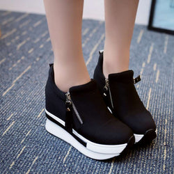 Fashionable Casual Sneakers